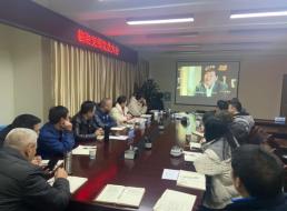 集團公司黨委委員、副總經(jīng)理劉林參加 臨港支部組織生活會